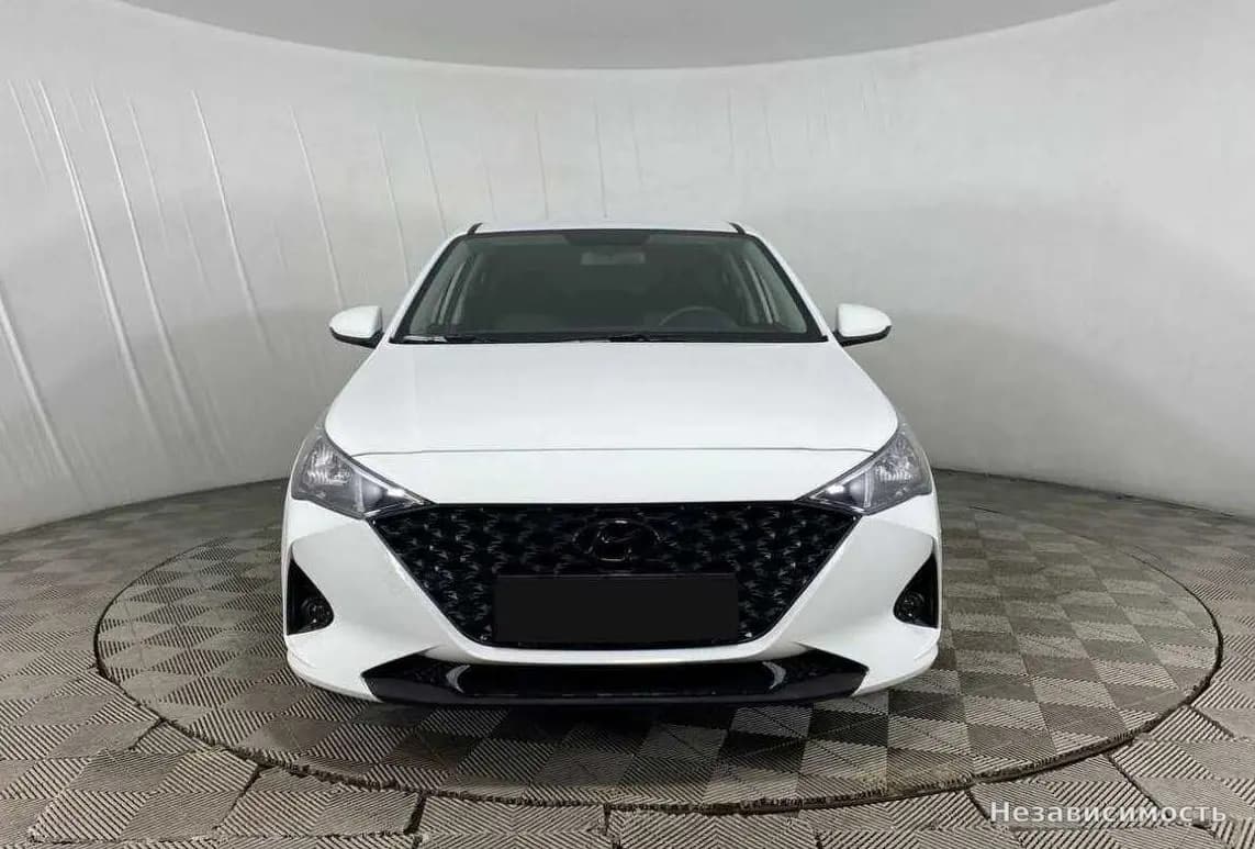 Hyundai Solaris 2021 с пробегом — фото 2