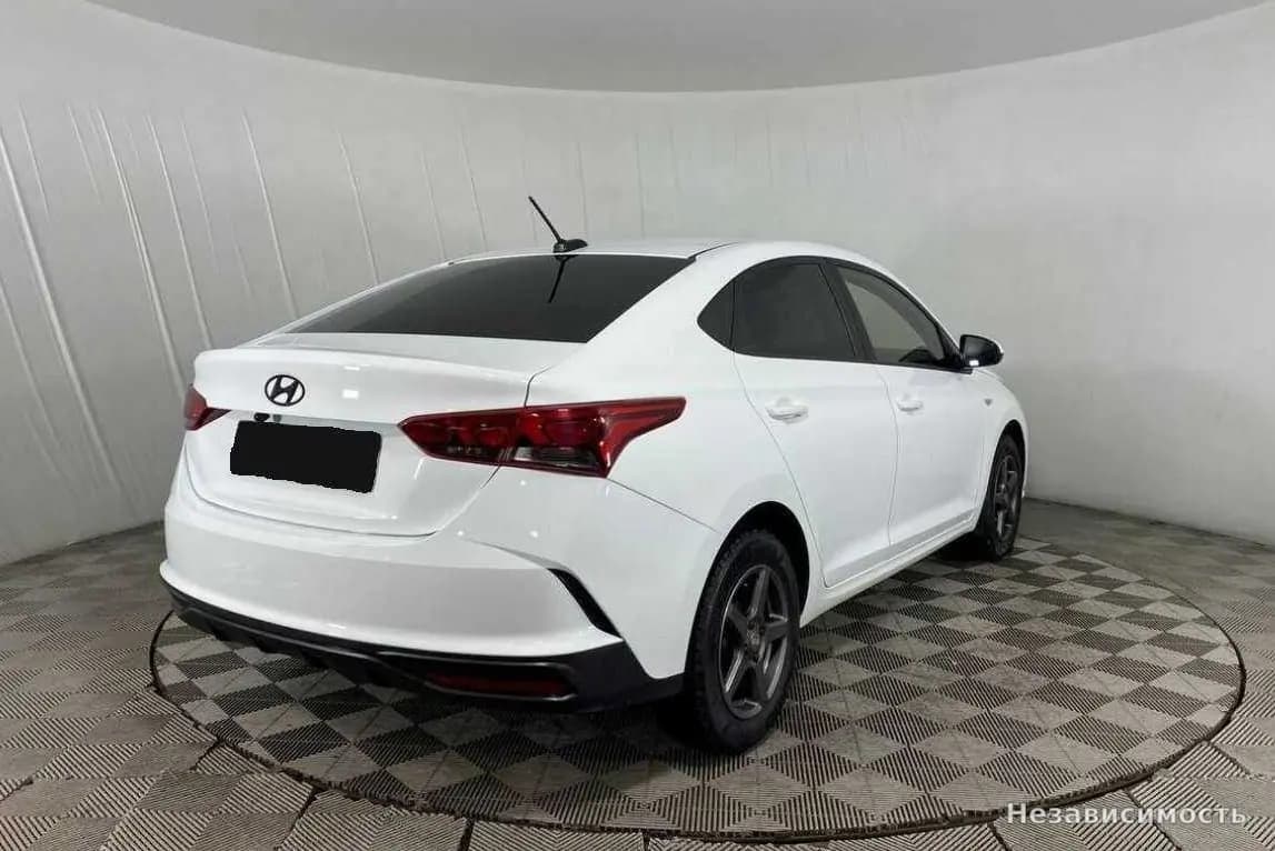Hyundai Solaris 2021 с пробегом — фото 5