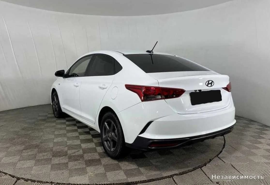 Hyundai Solaris 2021 с пробегом — фото 7