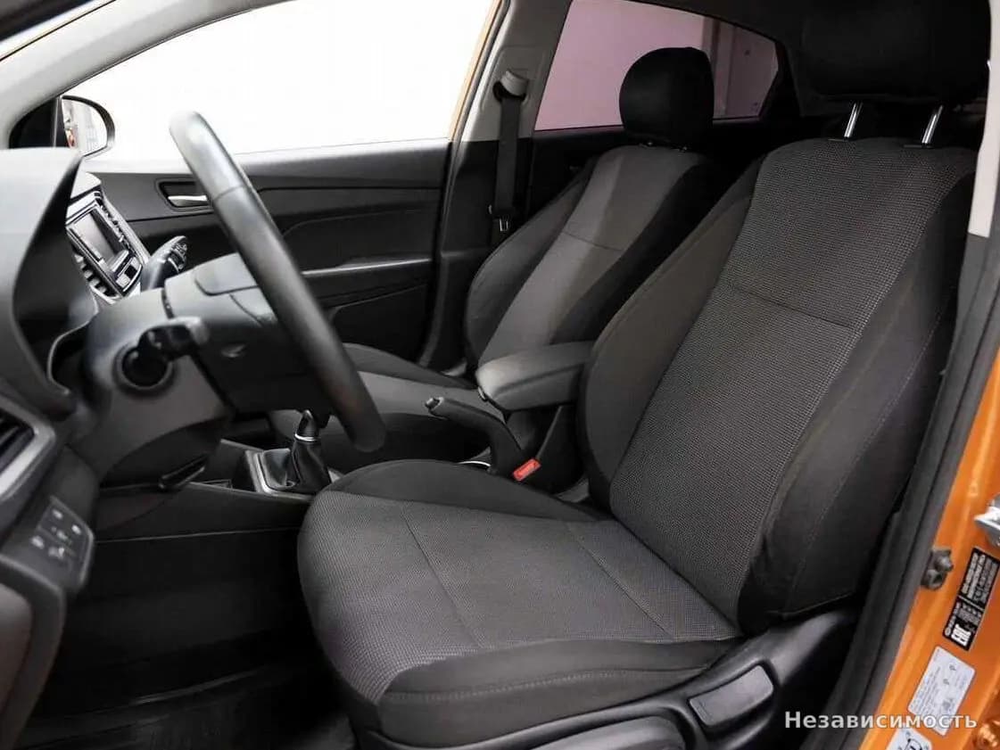 Hyundai Solaris 2018 с пробегом — фото 8