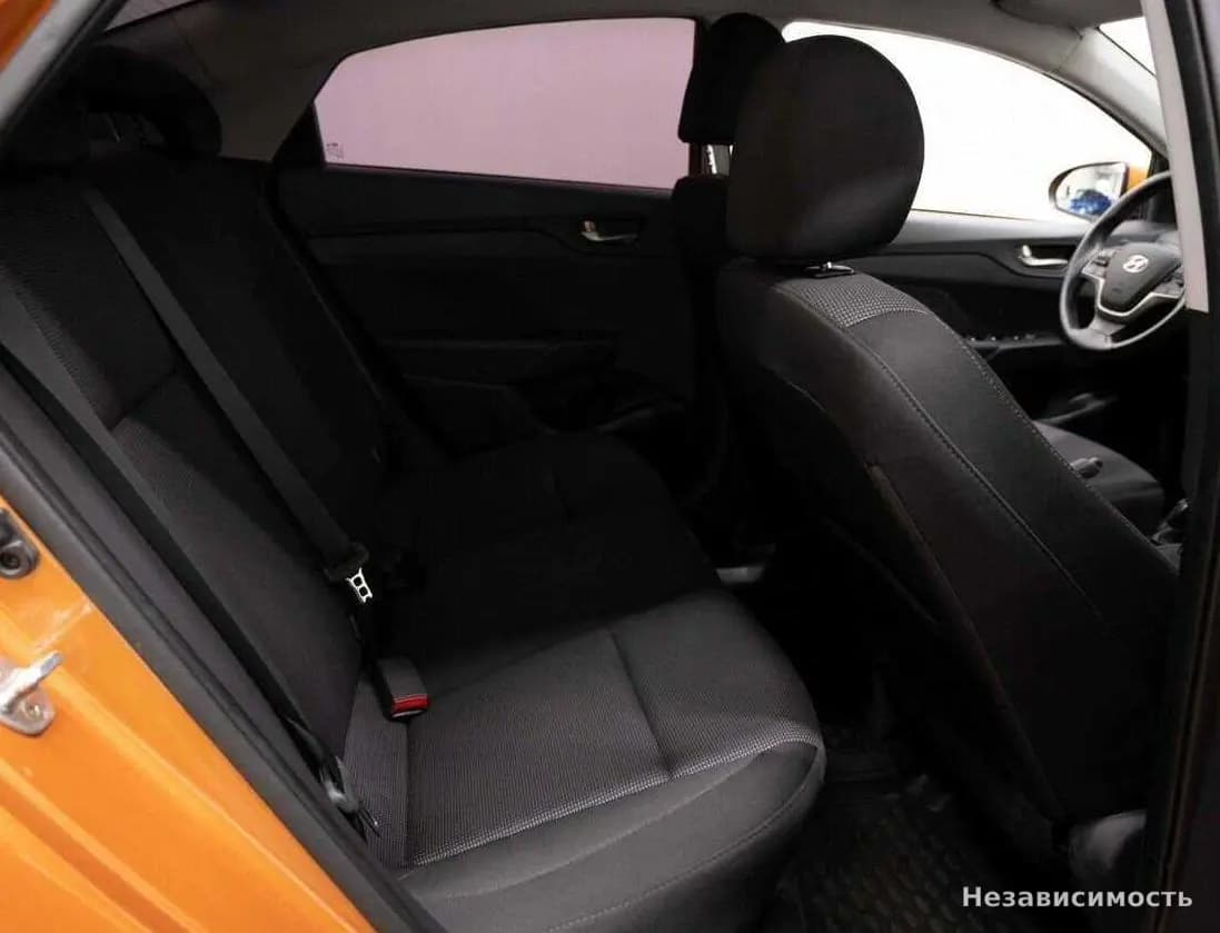Hyundai Solaris 2018 с пробегом — фото 10