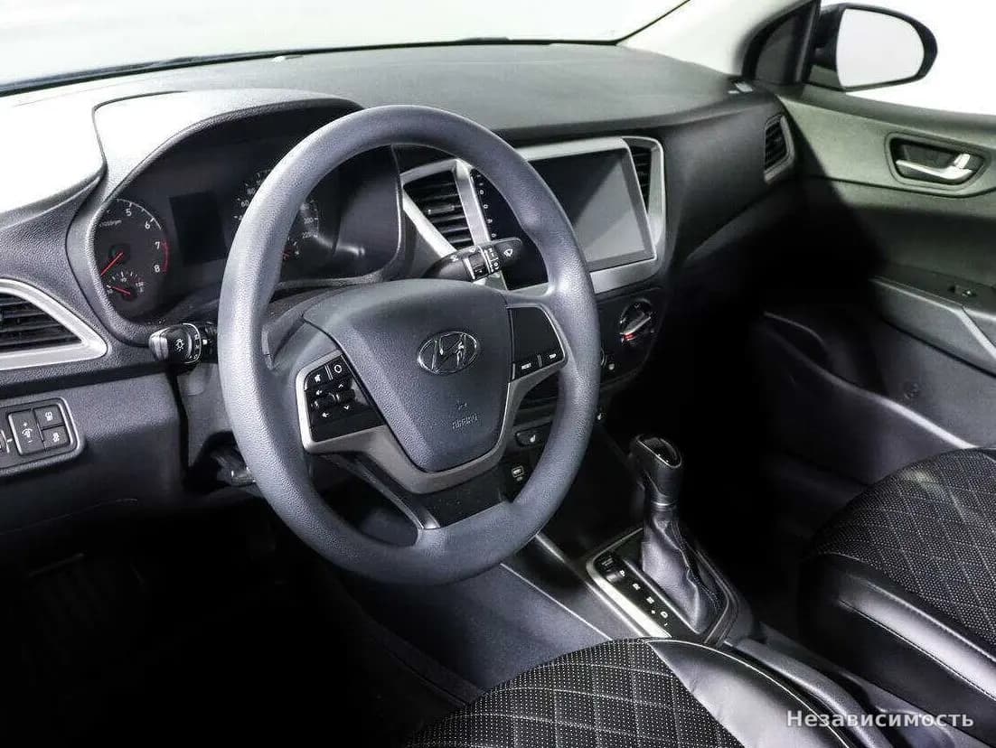 Hyundai Solaris 2019 с пробегом — фото 2