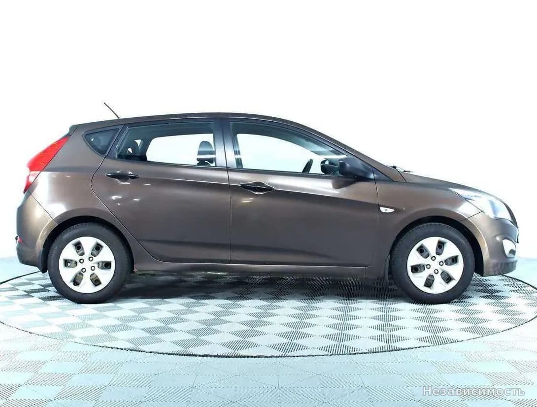 Hyundai Solaris 2015 с пробегом — фото 4