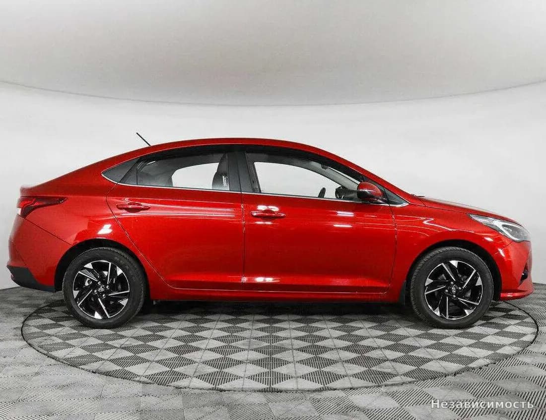 Hyundai Solaris 2022 с пробегом — фото 4