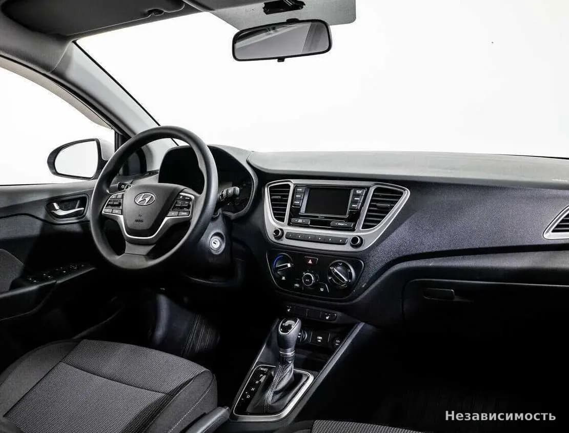 Hyundai Solaris 2022 с пробегом — фото 9
