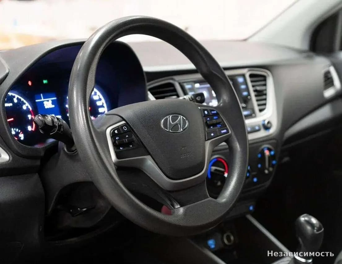 Hyundai Solaris 2019 с пробегом — фото 5