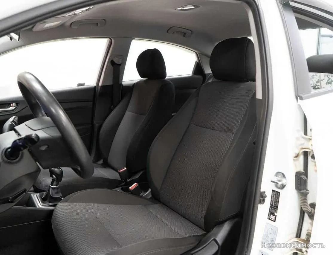 Hyundai Solaris 2019 с пробегом — фото 6