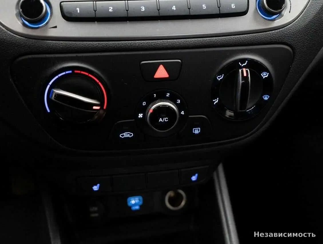 Hyundai Solaris 2019 с пробегом — фото 10