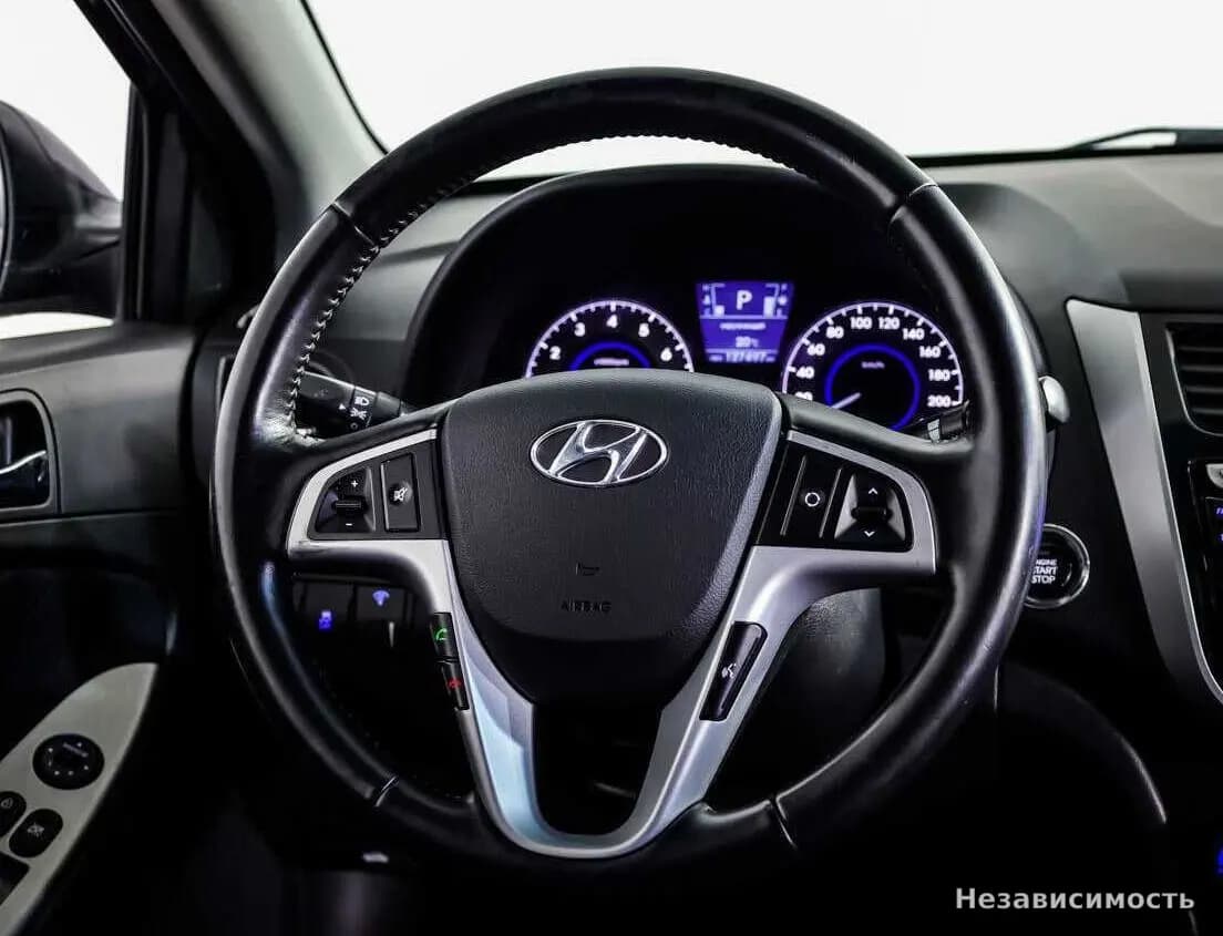 Hyundai Solaris 2012 с пробегом — фото 10