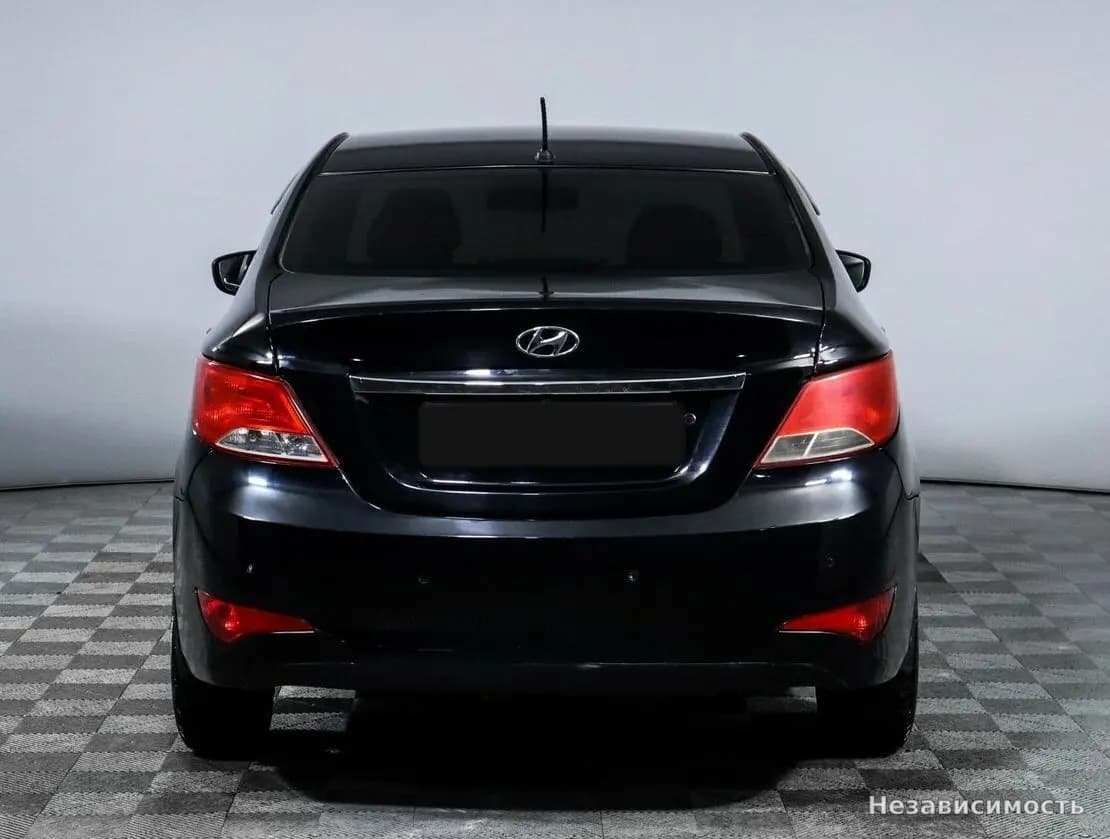 Hyundai Solaris 2015 с пробегом — фото 5