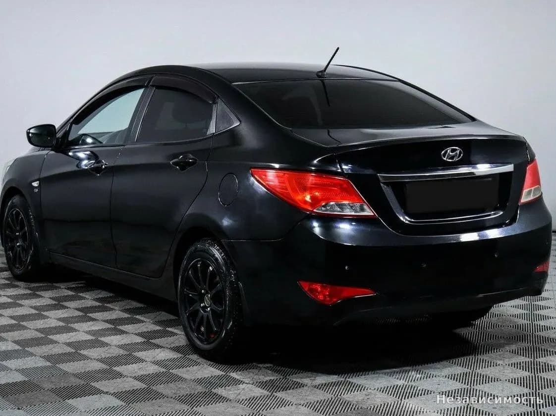 Hyundai Solaris 2015 с пробегом — фото 6