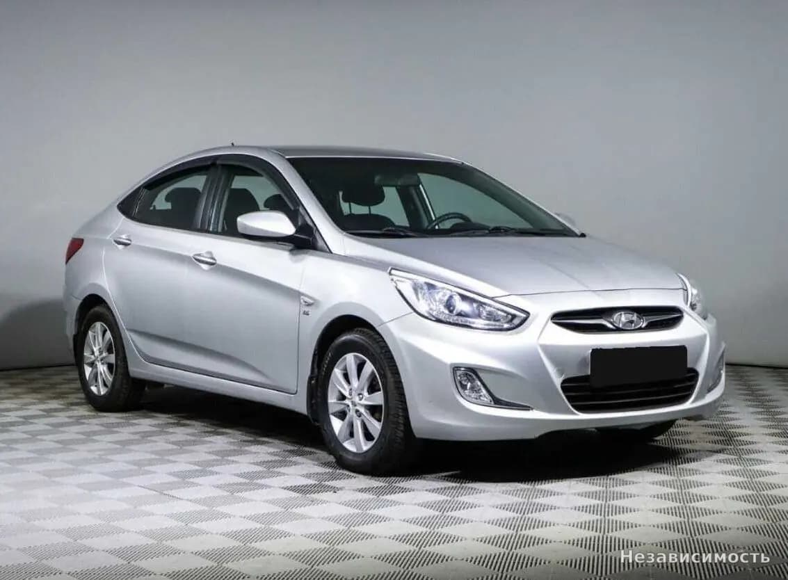 Hyundai Solaris 2014 с пробегом — фото 3