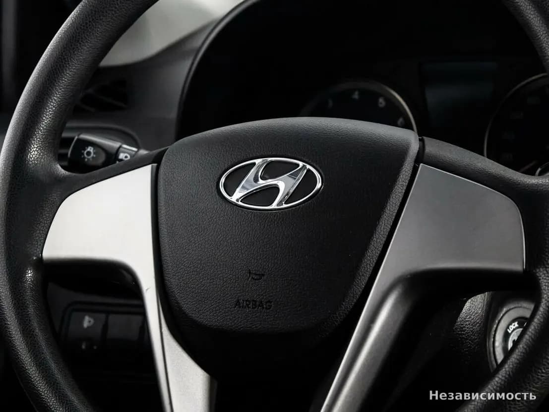 Hyundai Solaris 2015 с пробегом — фото 9