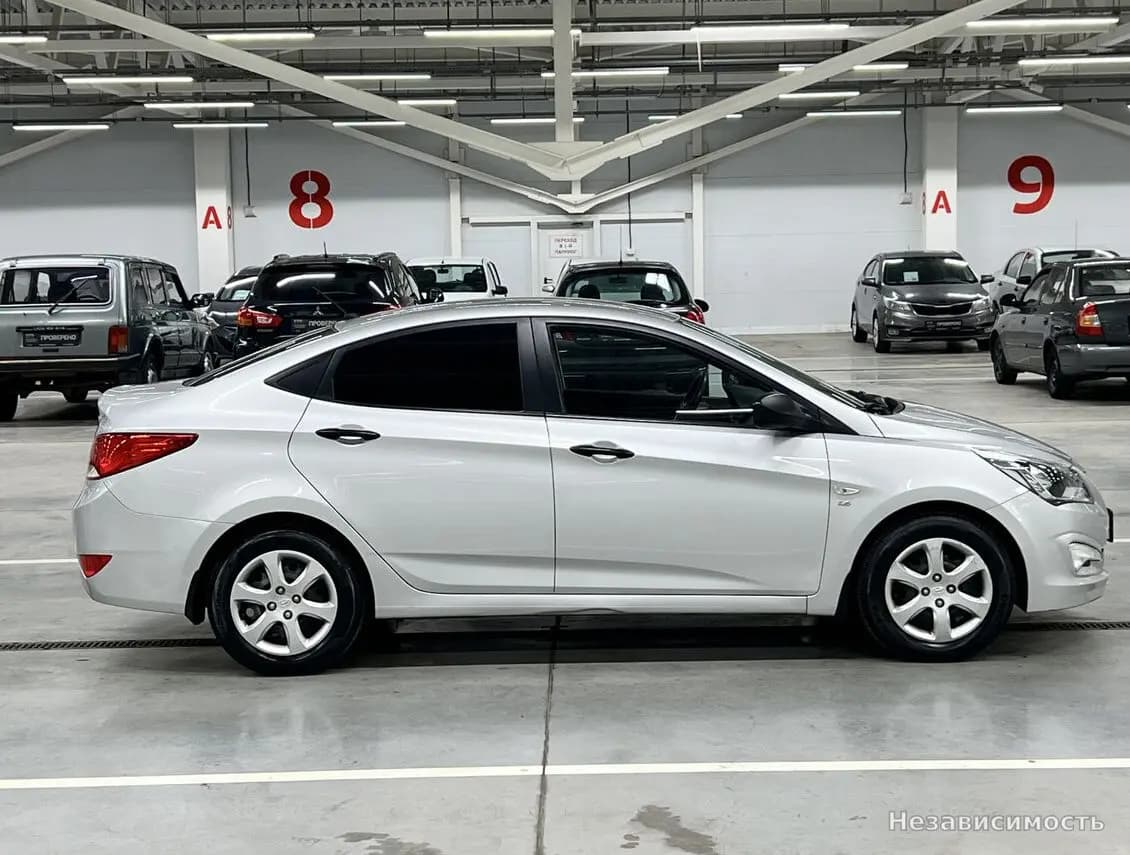 Hyundai Solaris 2015 с пробегом — фото 4