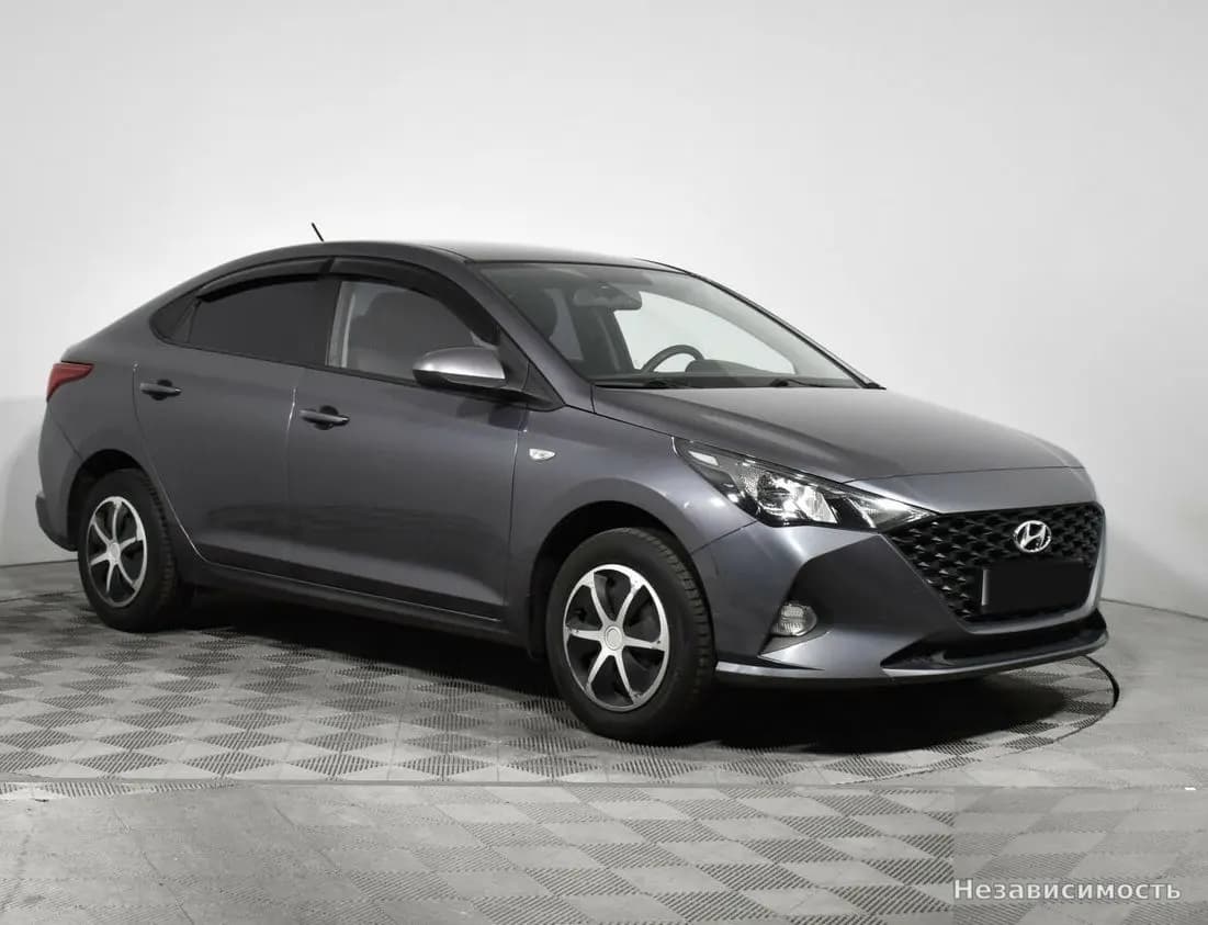 Hyundai Solaris 2021 с пробегом — фото 3