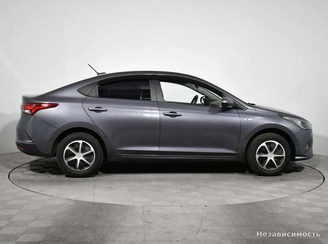 Hyundai Solaris 2021 с пробегом — фото 4