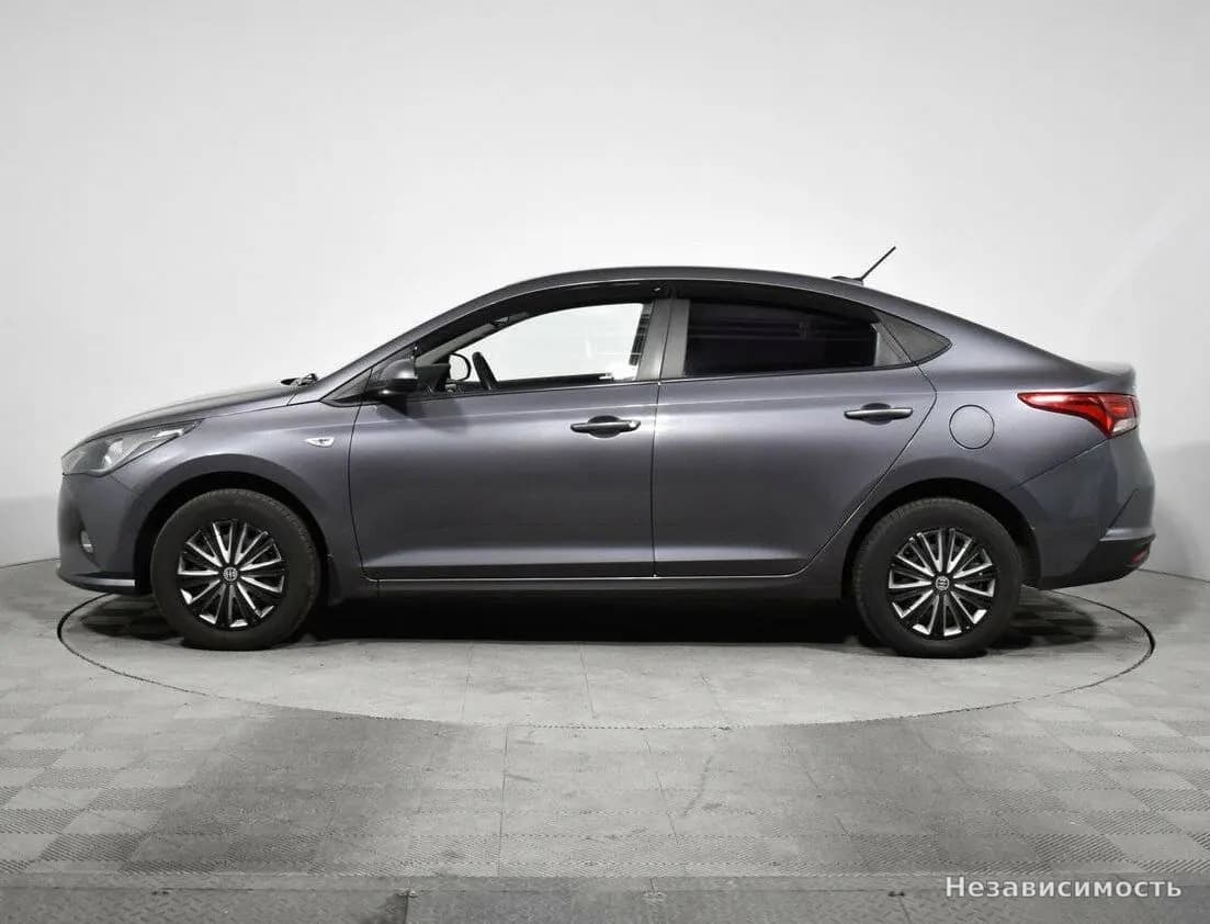 Hyundai Solaris 2021 с пробегом — фото 8