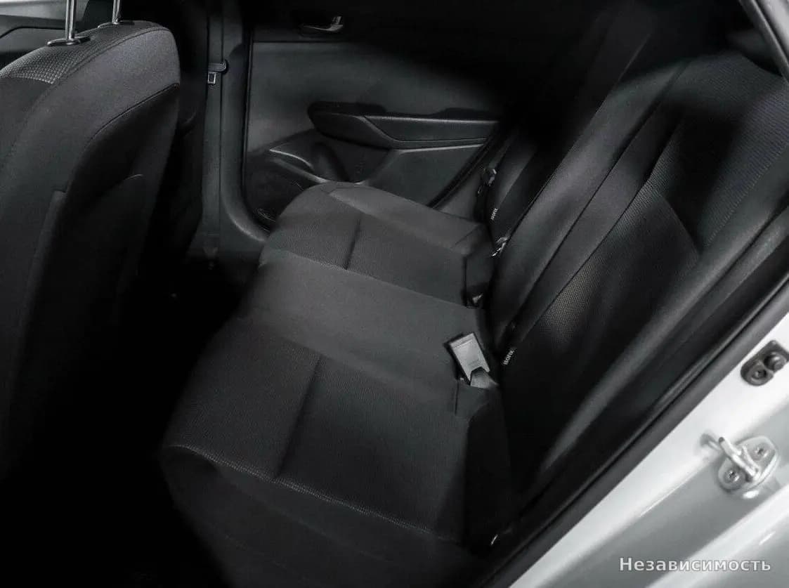 Hyundai Solaris 2018 с пробегом — фото 8
