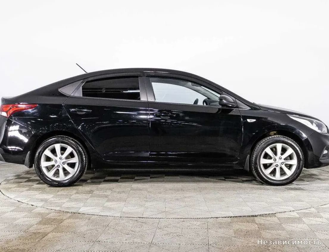 Hyundai Solaris 2017 с пробегом — фото 4