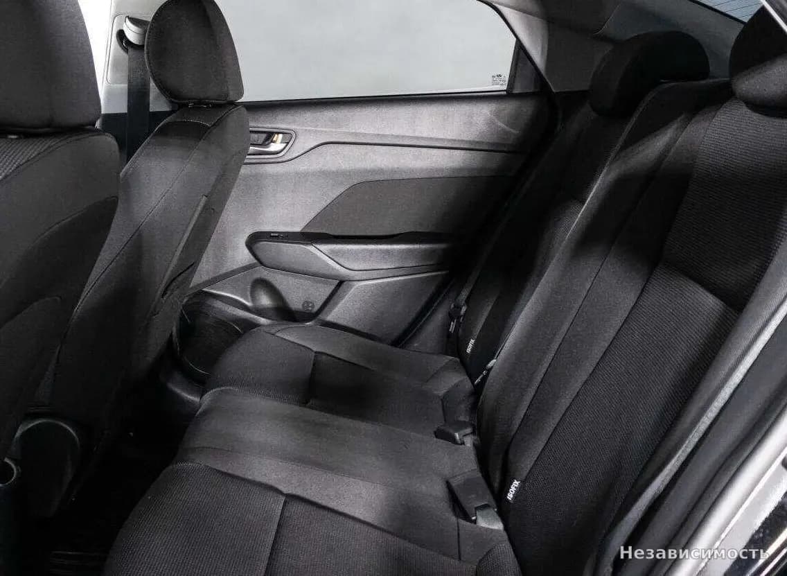 Hyundai Solaris 2017 с пробегом — фото 10