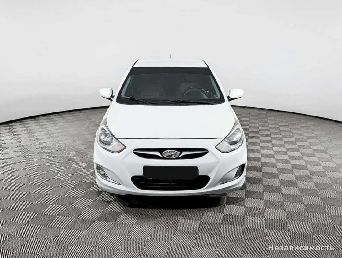 Hyundai Solaris 2013 с пробегом — фото 2