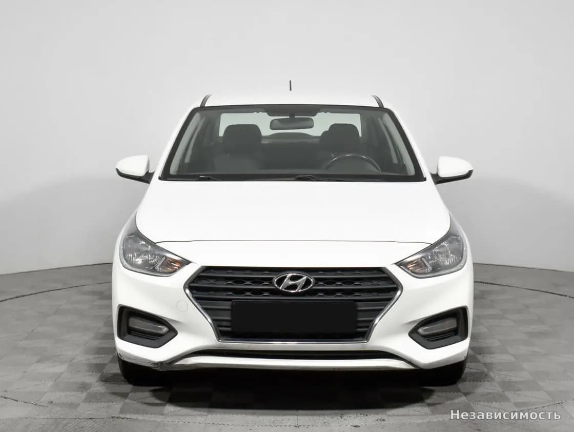 Hyundai Solaris 2018 с пробегом — фото 2