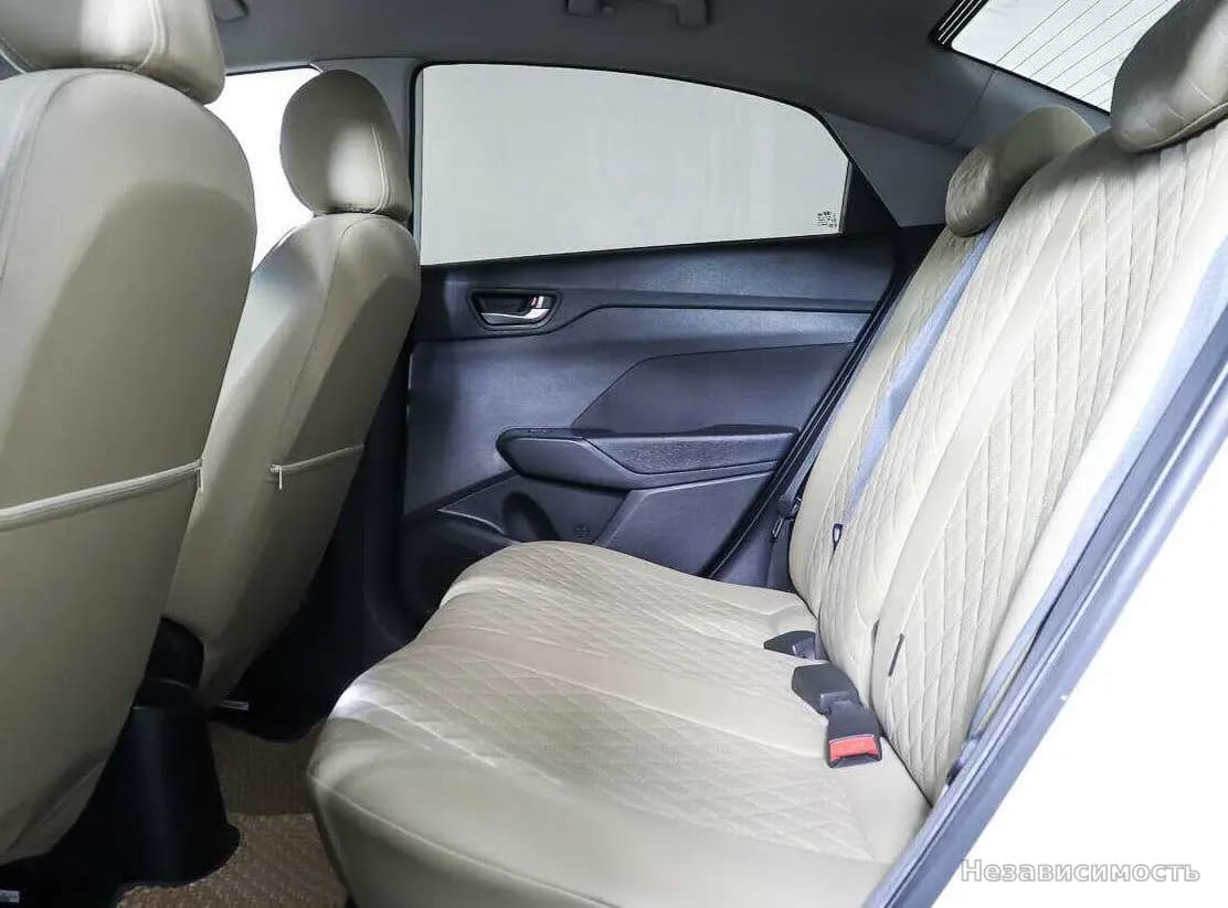 Hyundai Solaris 2018 с пробегом — фото 10