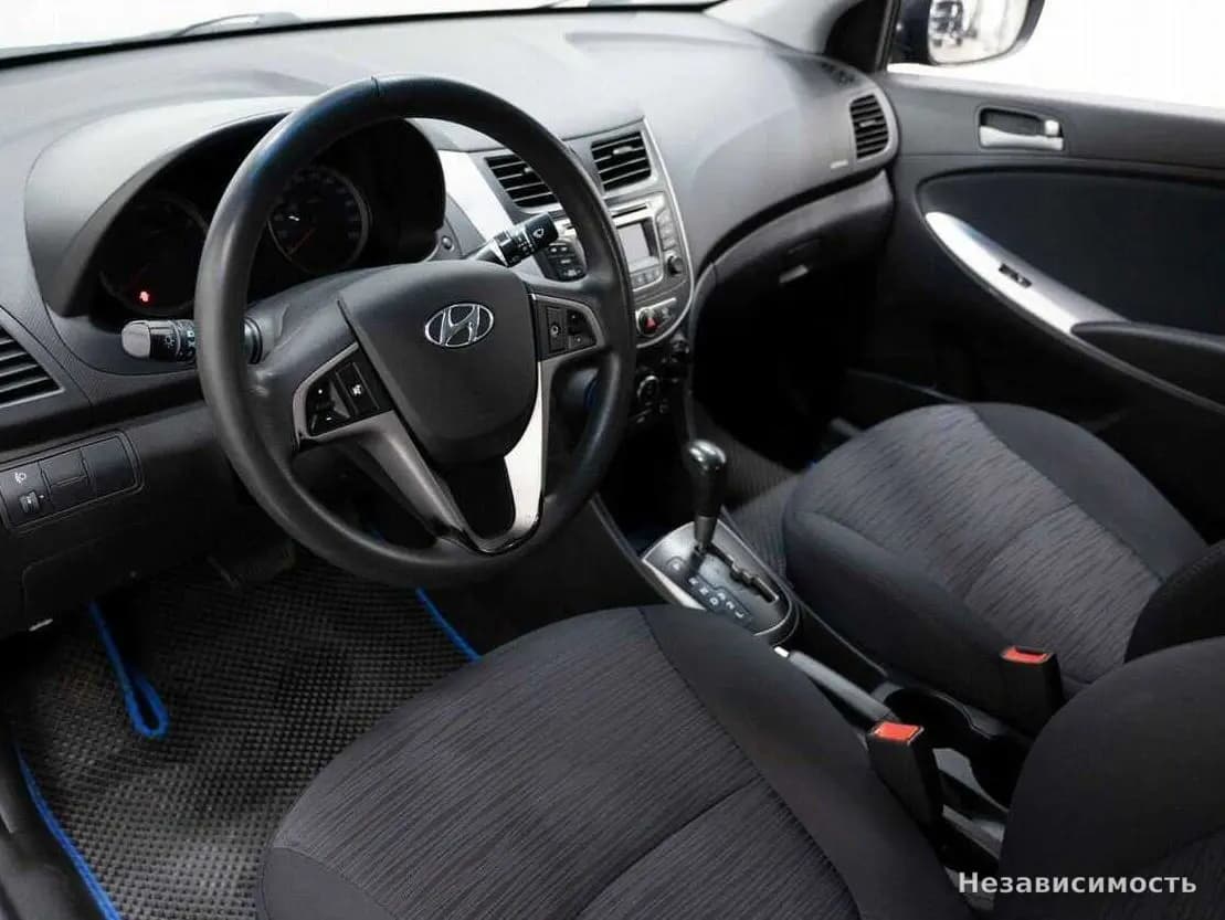 Hyundai Solaris 2015 с пробегом — фото 9