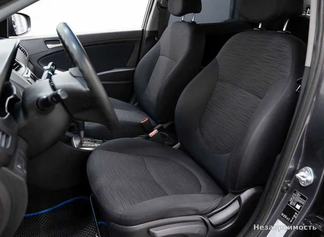 Hyundai Solaris 2015 с пробегом — фото 10