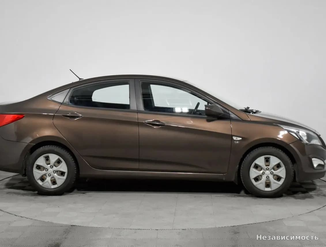 Hyundai Solaris 2016 с пробегом — фото 4
