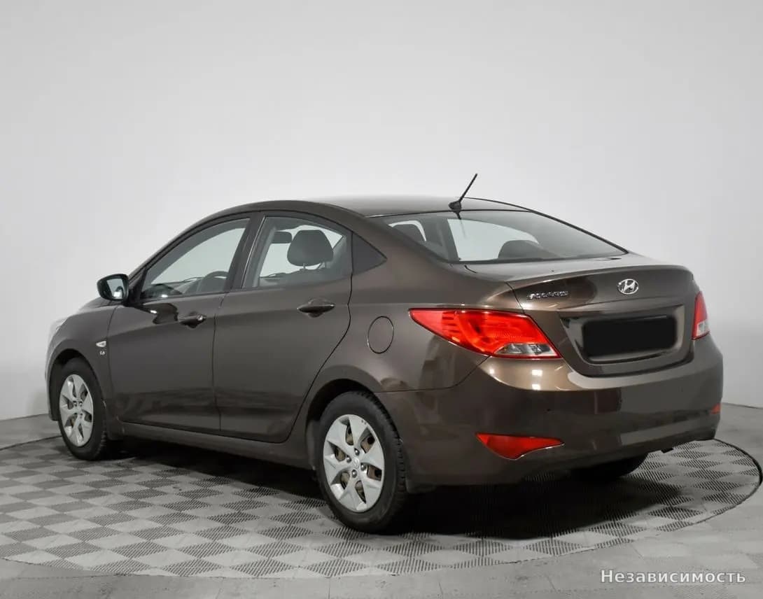 Hyundai Solaris 2016 с пробегом — фото 7