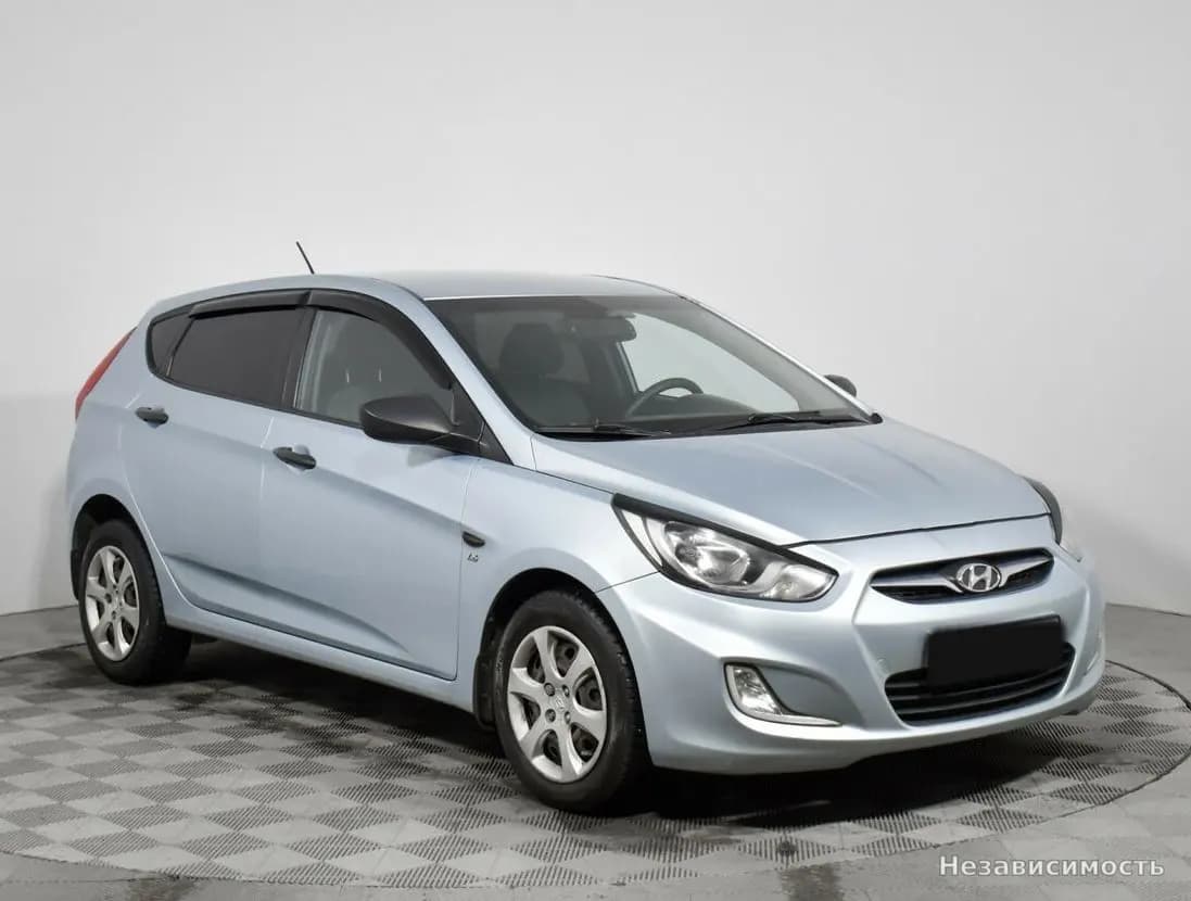 Hyundai Solaris 2014 с пробегом — фото 3