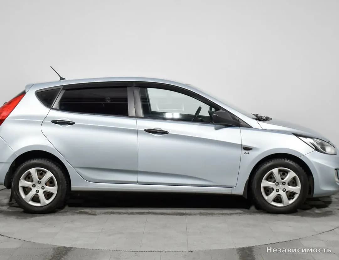 Hyundai Solaris 2014 с пробегом — фото 4