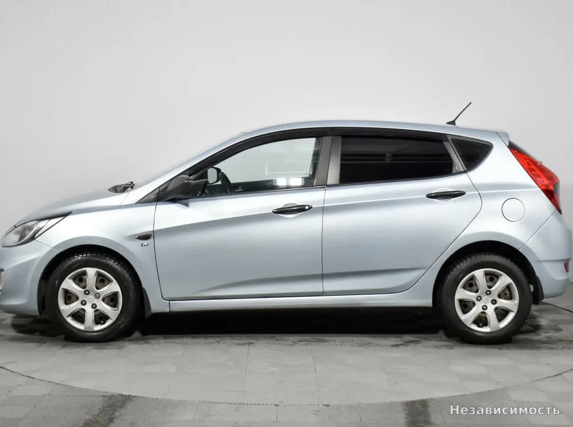 Hyundai Solaris 2014 с пробегом — фото 8