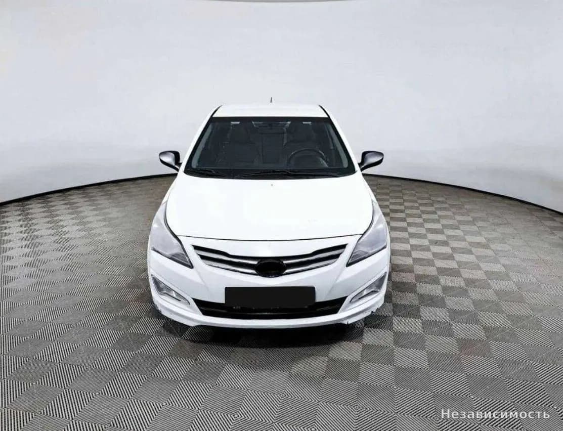 Hyundai Solaris 2014 с пробегом — фото 2