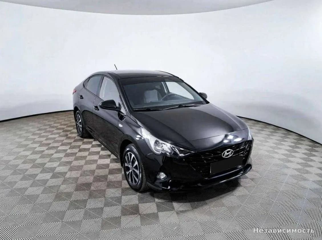 Hyundai Solaris 2022 с пробегом — фото 3