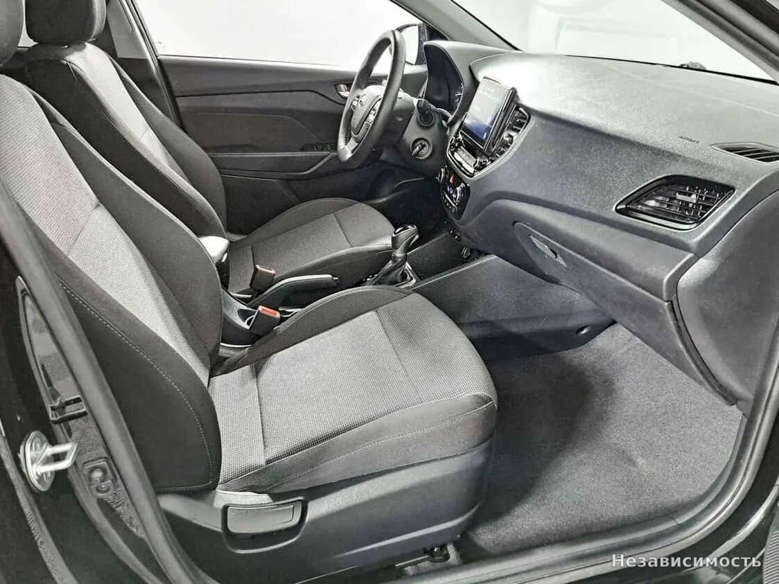 Hyundai Solaris 2022 с пробегом — фото 9