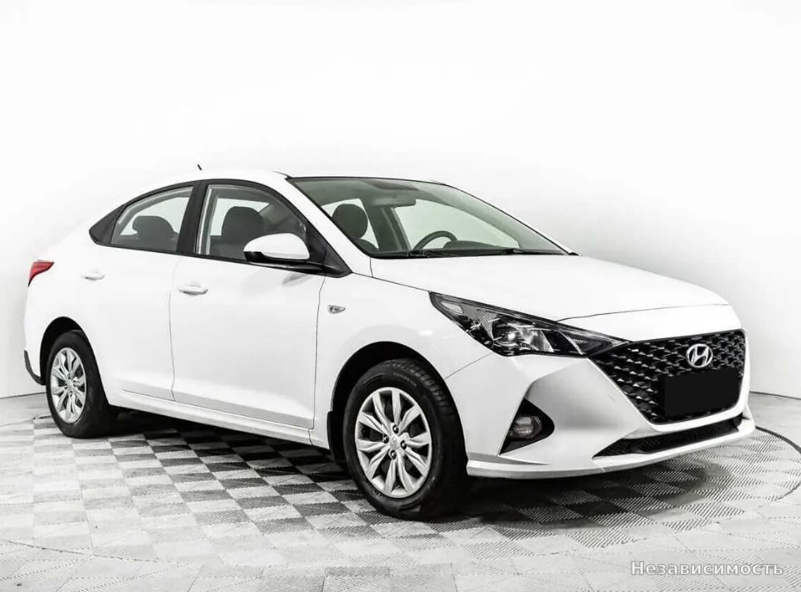 Hyundai Solaris 2021 с пробегом — фото 3