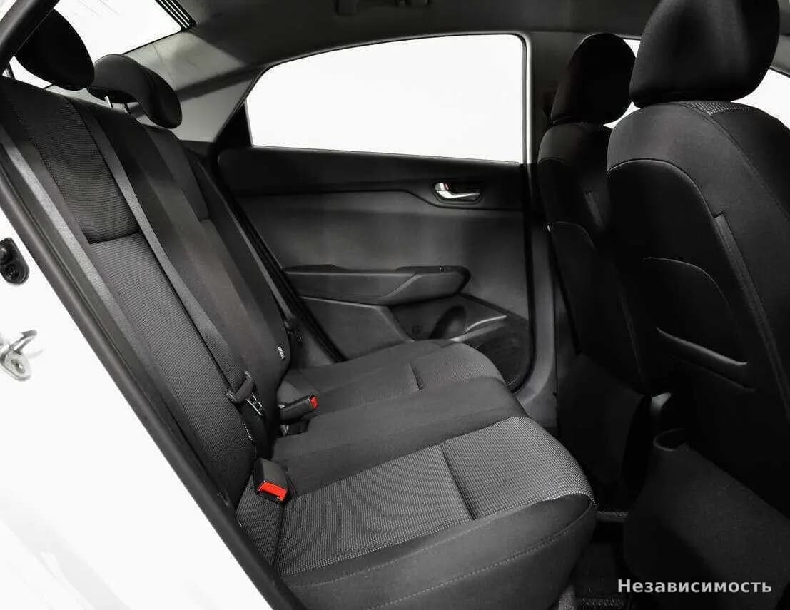 Hyundai Solaris 2021 с пробегом — фото 8