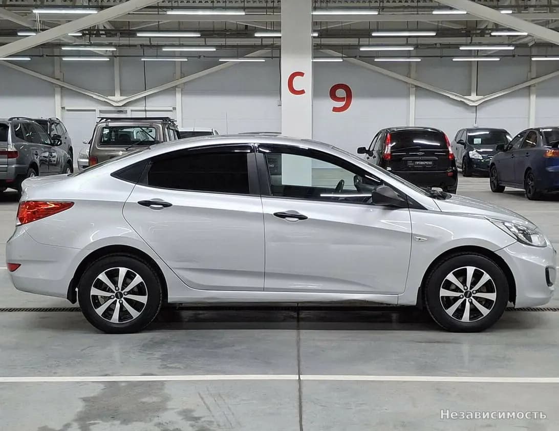 Hyundai Solaris 2014 с пробегом — фото 4
