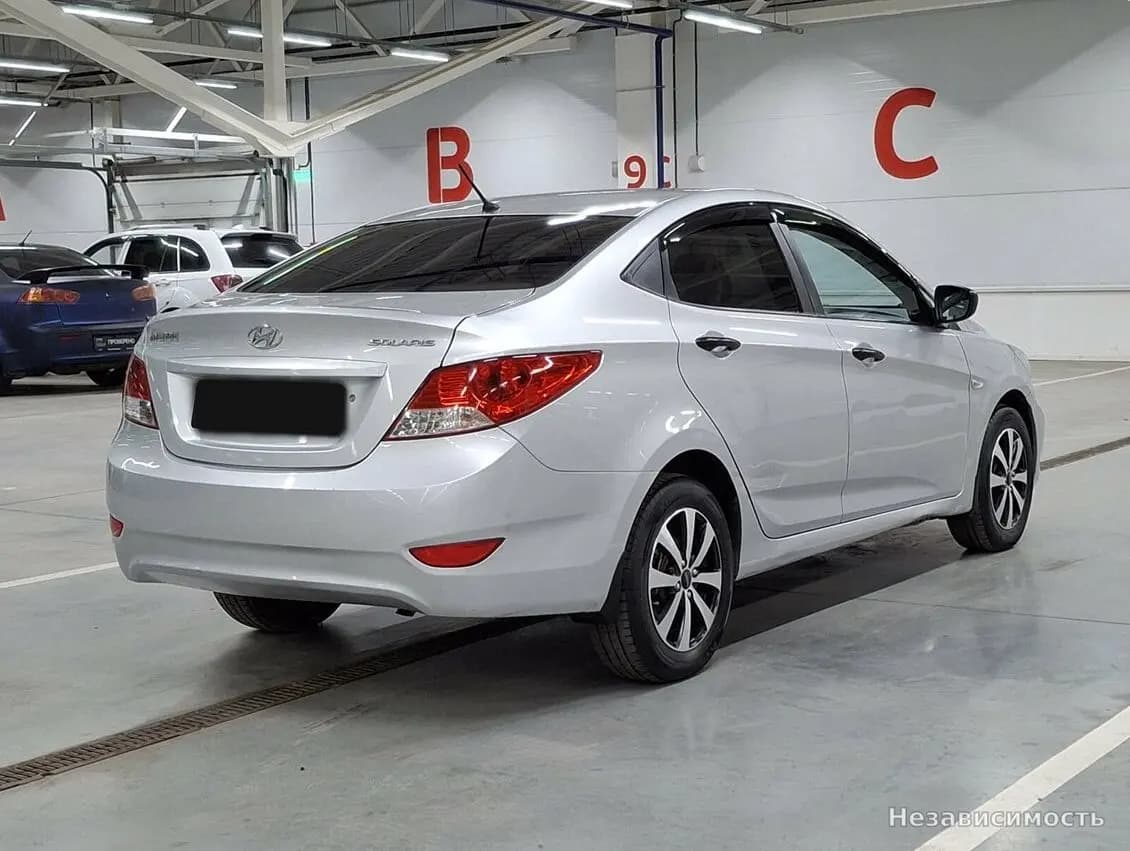 Hyundai Solaris 2014 с пробегом — фото 5