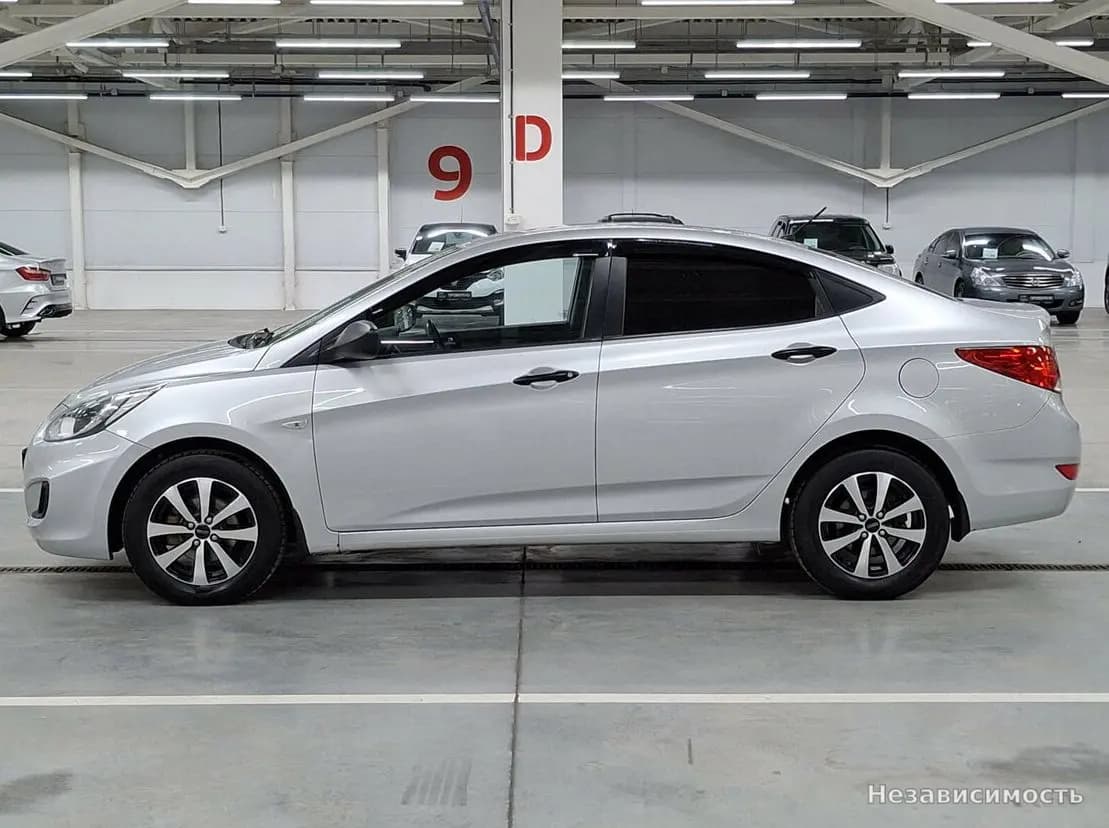 Hyundai Solaris 2014 с пробегом — фото 8