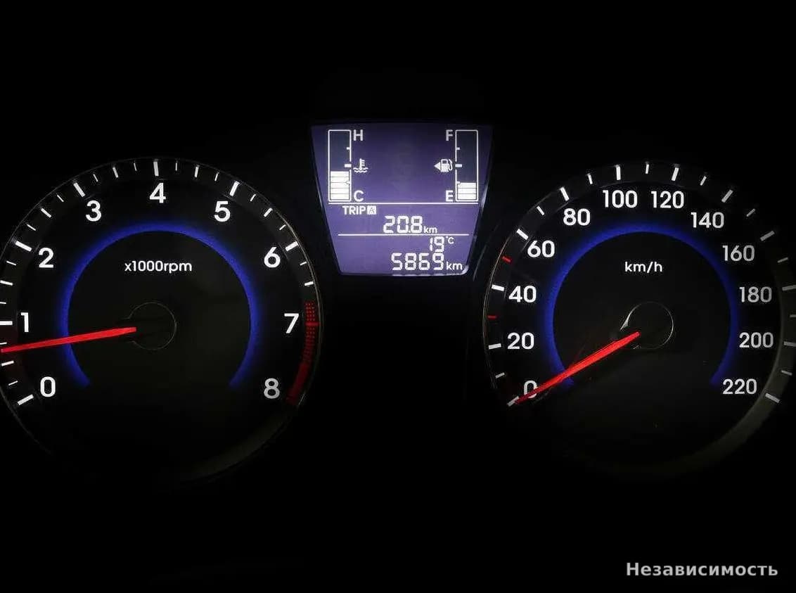 Hyundai Solaris 2016 с пробегом — фото 9