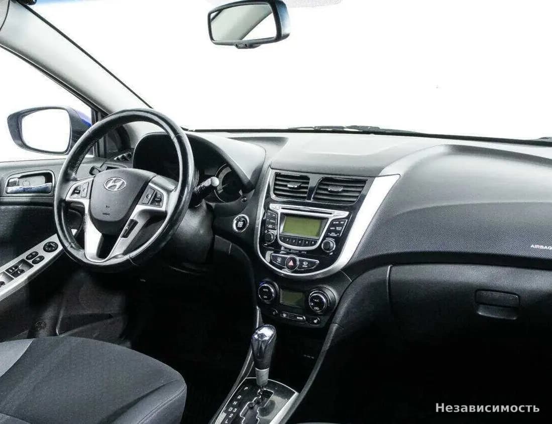 Hyundai Solaris 2013 с пробегом — фото 9