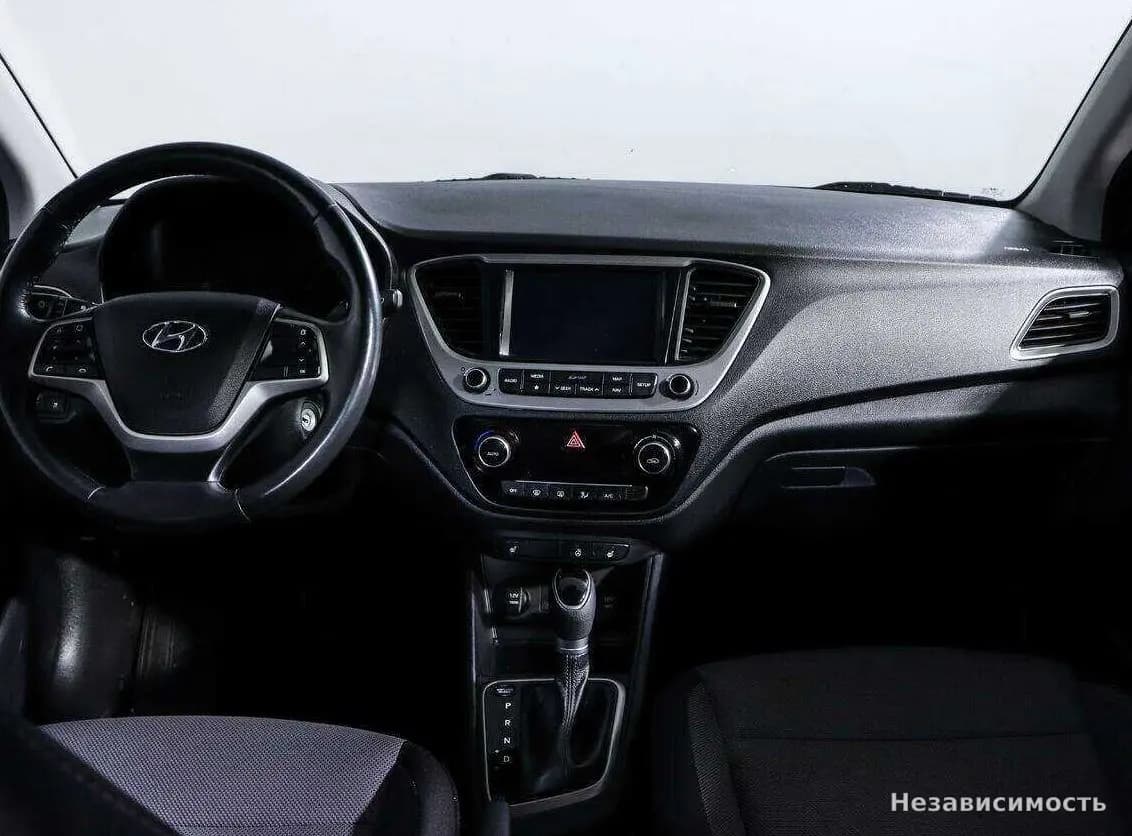 Hyundai Solaris 2018 с пробегом — фото 10