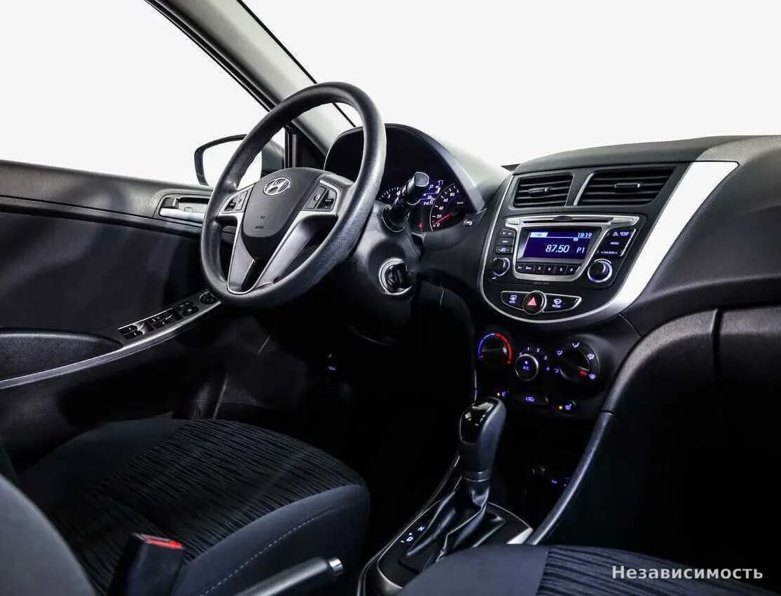 Hyundai Solaris 2015 с пробегом — фото 8