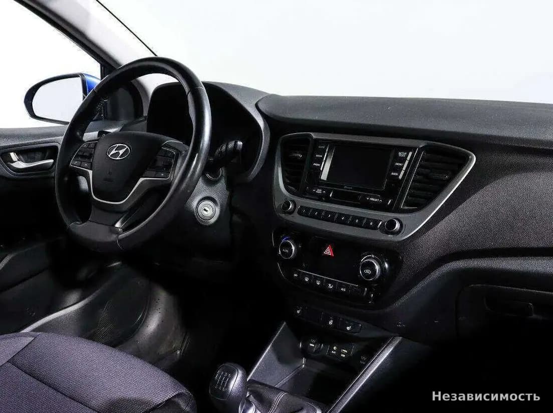 Hyundai Solaris 2017 с пробегом — фото 7