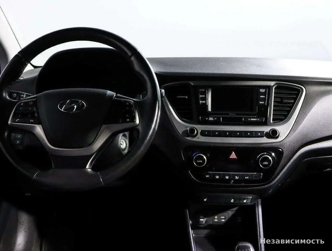 Hyundai Solaris 2017 с пробегом — фото 10