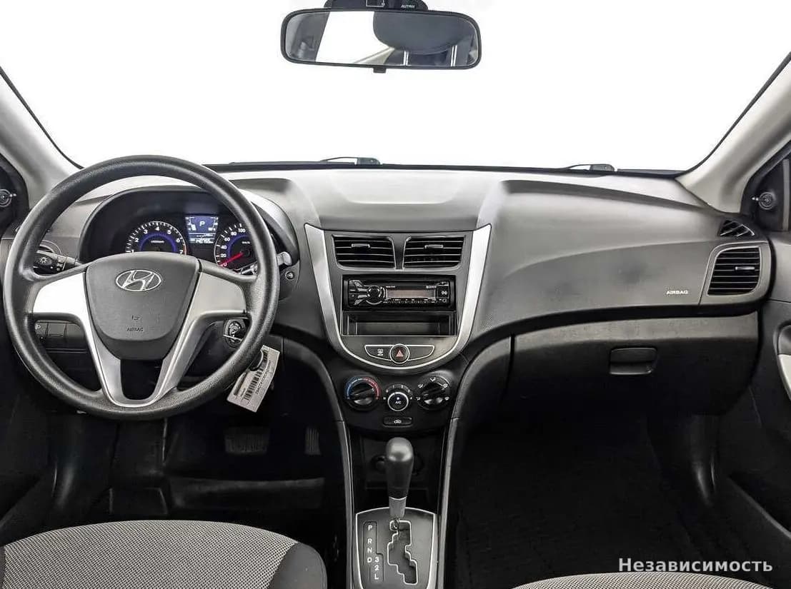 Hyundai Solaris 2013 с пробегом — фото 10