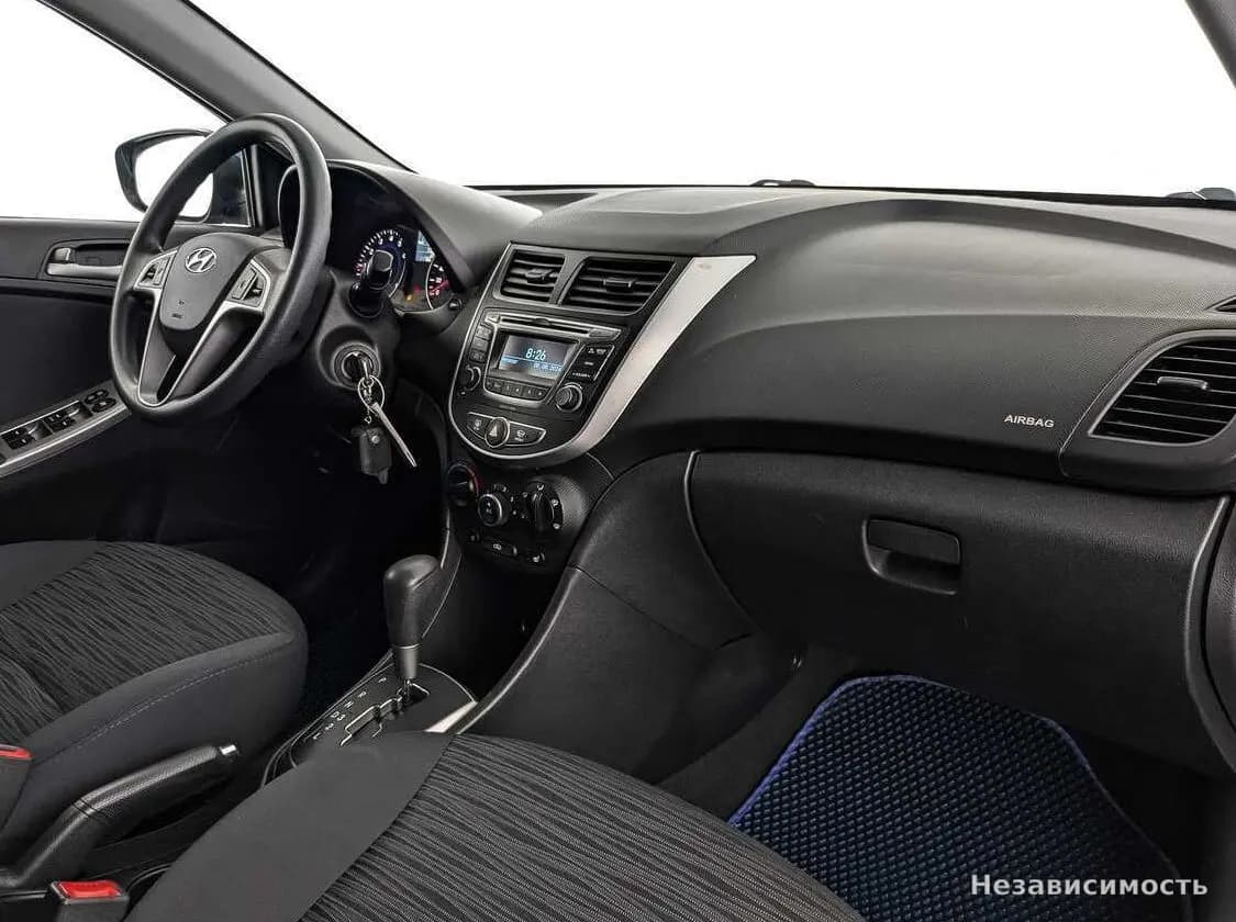 Hyundai Solaris 2015 с пробегом — фото 9